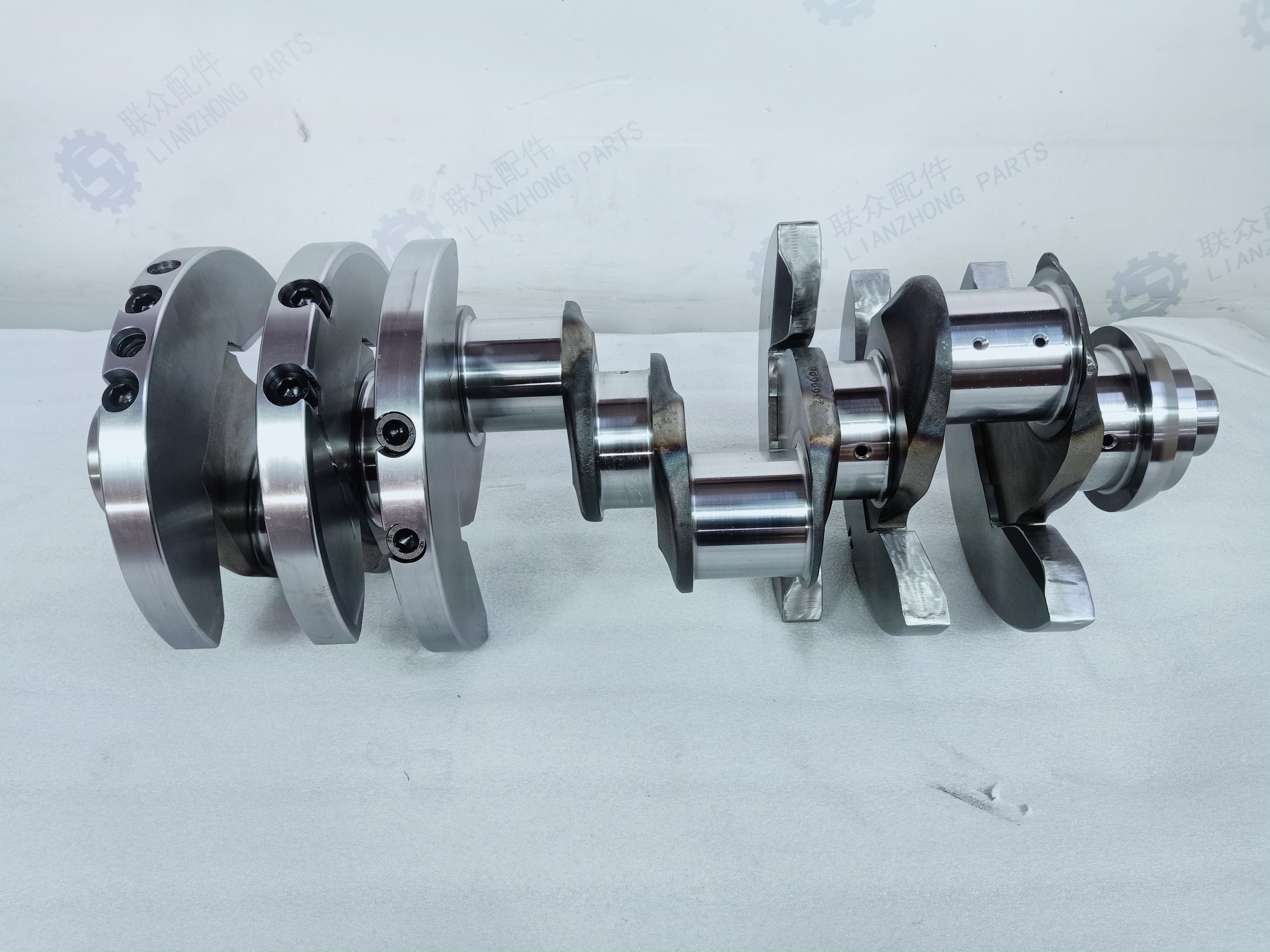 Mercedes-Benz OM502 Crankshaft 5420300101