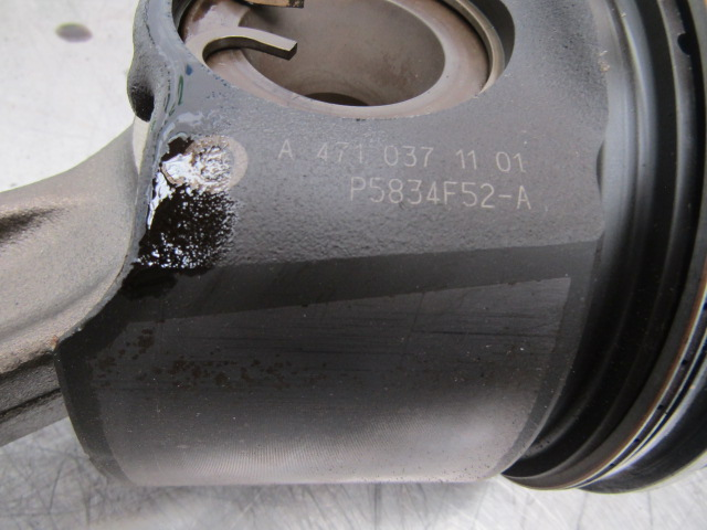 Maintenance OM471 Piston