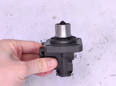 Volvo 8172628 Control Valve